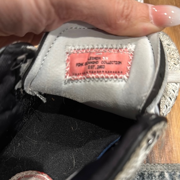 Nike White and Black Shoes with Red and Gold Details - Picture 5 of 7